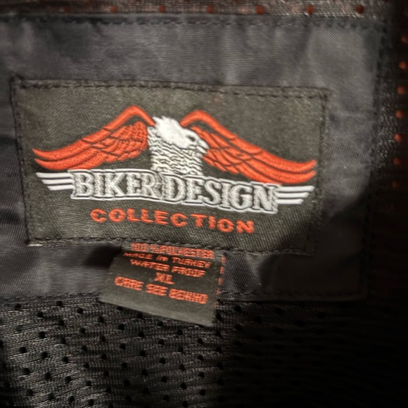 Biker Design Riding Jacket - Picture 4 of 6